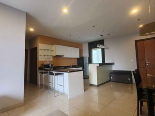 À vendre et à louer 2 chambres condo à Yan Nawa, Bangkok