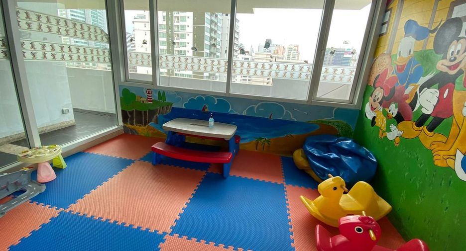 For sale and for rent 3 bedrooms condo in Khlong Toei, Bangkok