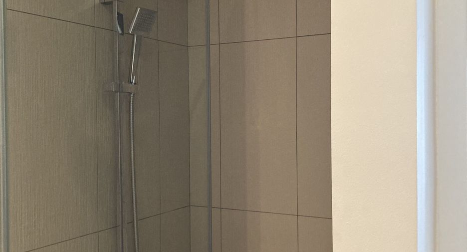 For sale and for rent studio condo in Khlong Toei, Bangkok
