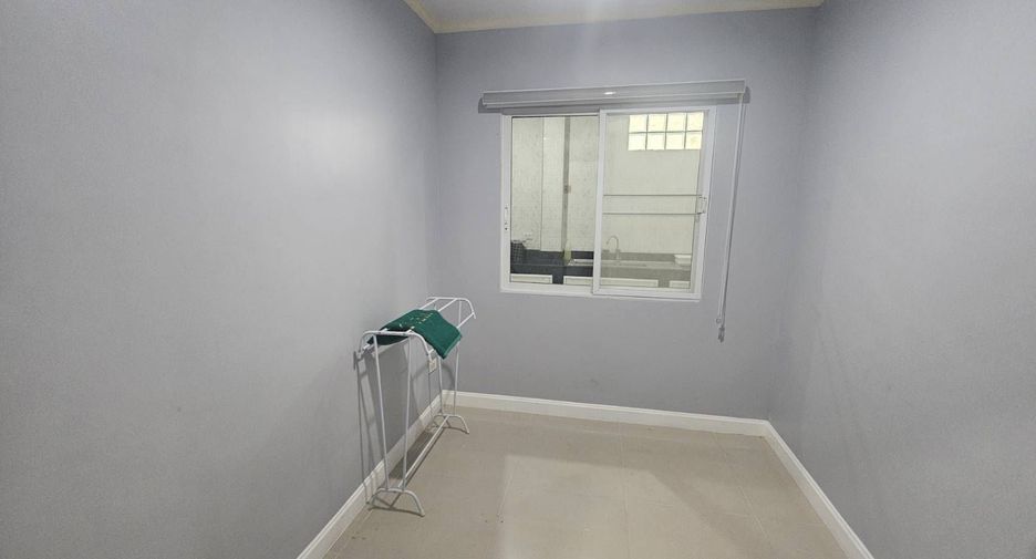 For sale and for rent 4 bedrooms house in Doi Saket, Chiang Mai