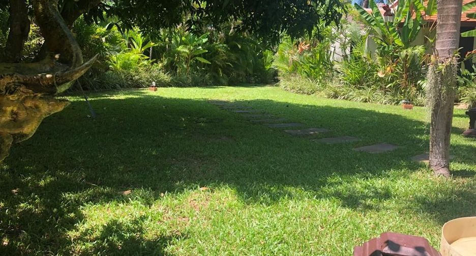 For rent 2 bedrooms villa in Mueang Phuket, Phuket