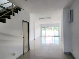 For sale 3 bedrooms townhouse in Mae Rim, Chiang Mai