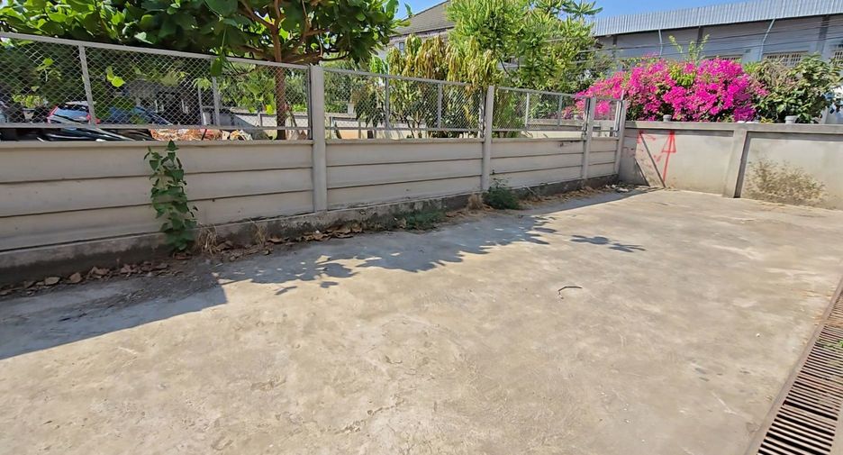 For sale 3 bedrooms townhouse in Mae Rim, Chiang Mai