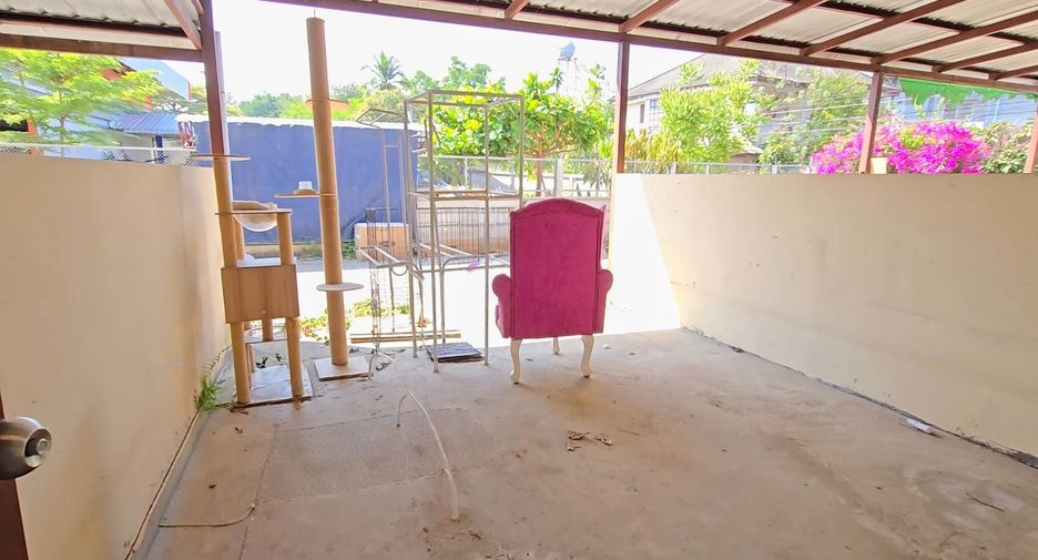 For sale 3 bedrooms townhouse in Mae Rim, Chiang Mai
