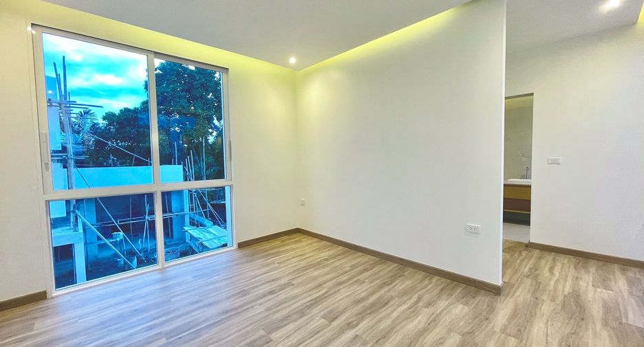 Casa en venta de 4 habitaciones en Mueang Chiang Mai, Chiang Mai