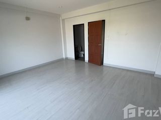 Reihenhaus zum Kauf mit 3 Zimmer in Mueang Chiang Mai, Chiang Mai