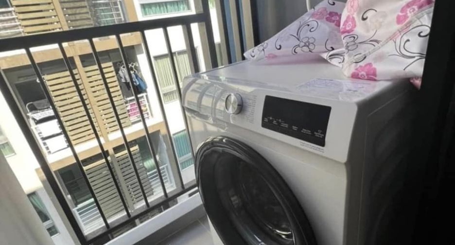 For sale 1 bed condo in Mueang Samut Prakan, Samut Prakan