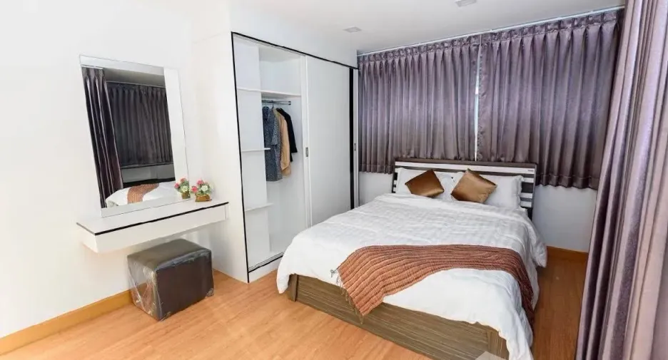 For rent 2 bedrooms condo in San Sai, Chiang Mai