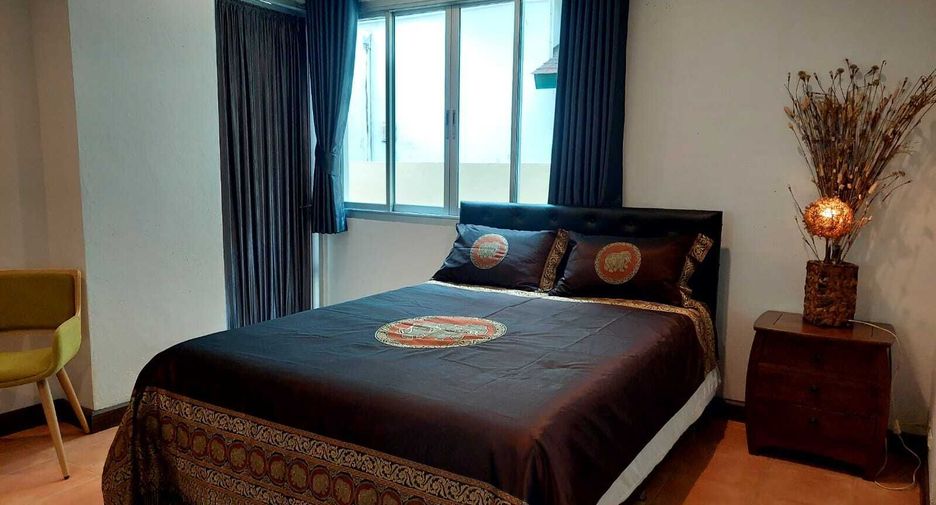 For sale 4 bedrooms villa in Sattahip, Chonburi