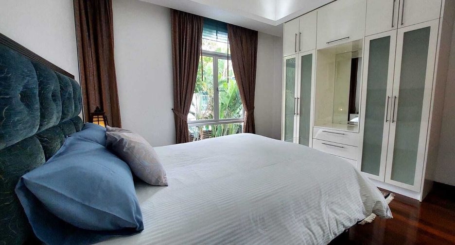 For sale 4 bedrooms villa in Sattahip, Chonburi