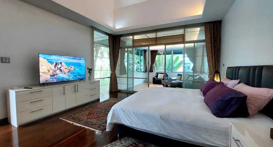 For sale 4 bedrooms villa in Sattahip, Chonburi