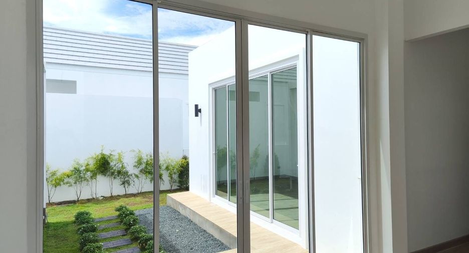 For sale 3 bedrooms house in Saraphi, Chiang Mai