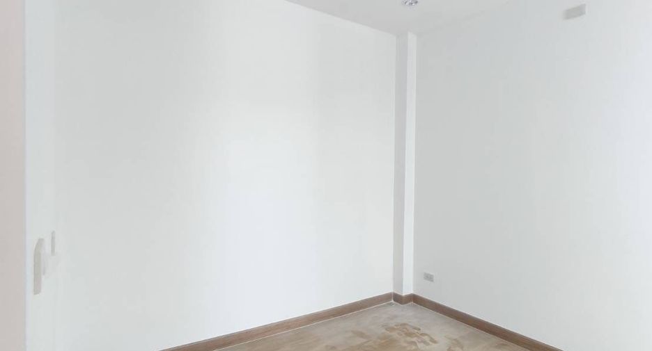 For sale 3 bedrooms house in Saraphi, Chiang Mai