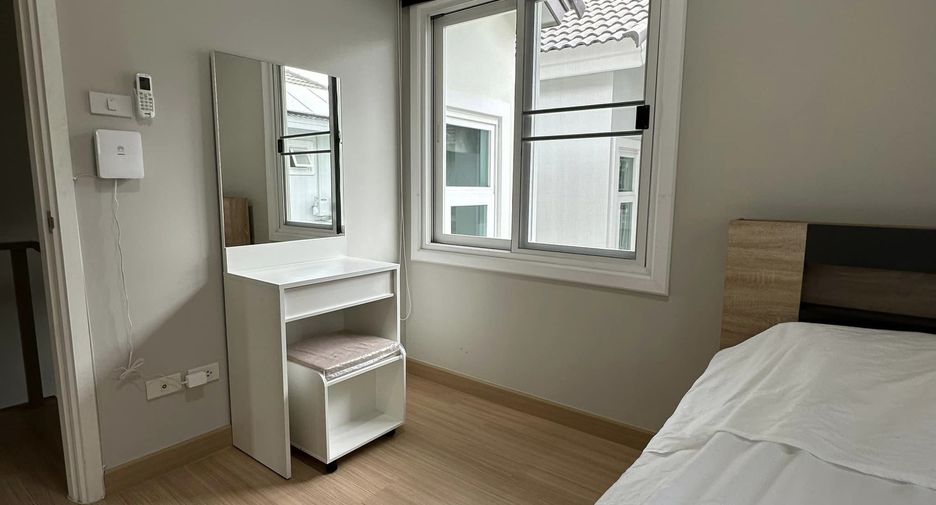For rent 3 bedrooms house in Mueang Chiang Mai, Chiang Mai