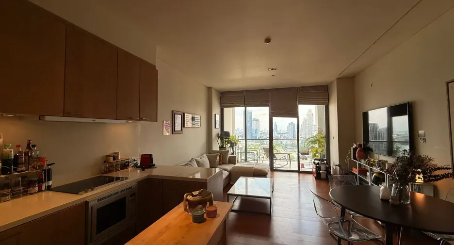 À vendre et à louer 2 chambres appartement à Sathon, Bangkok