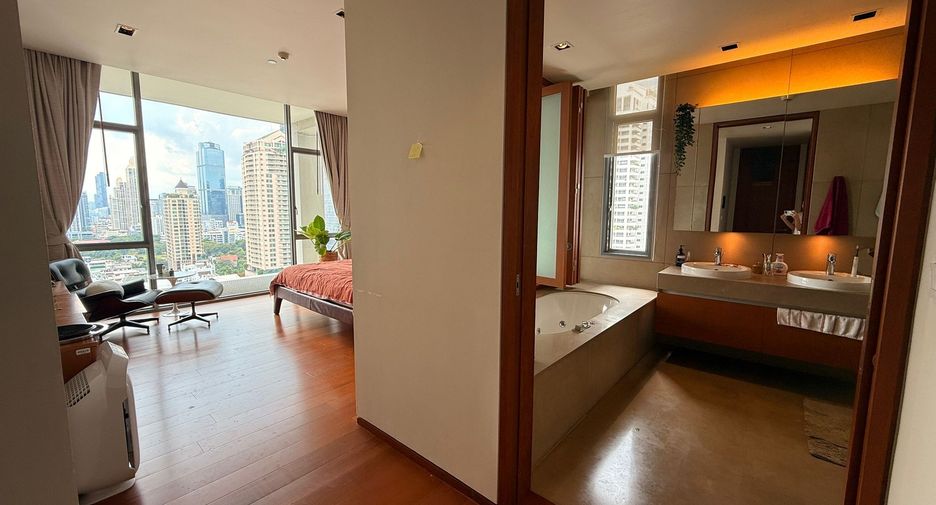 À vendre et à louer 2 chambres appartement à Sathon, Bangkok
