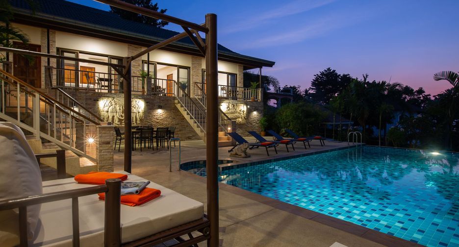 For rent 4 bedrooms villa in Ko Samui, Surat Thani