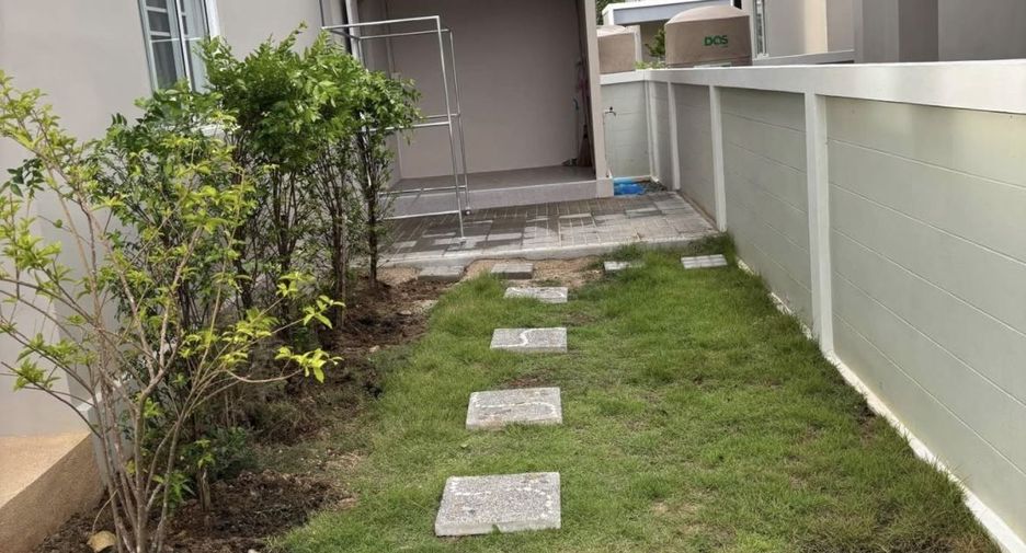For rent 3 bedrooms house in San Kamphaeng, Chiang Mai