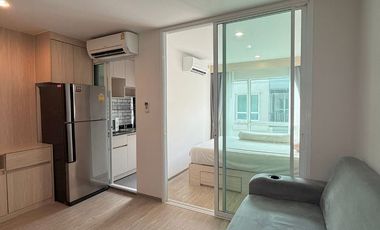 À louer 1 chambre condo à Phra Khanong, Bangkok