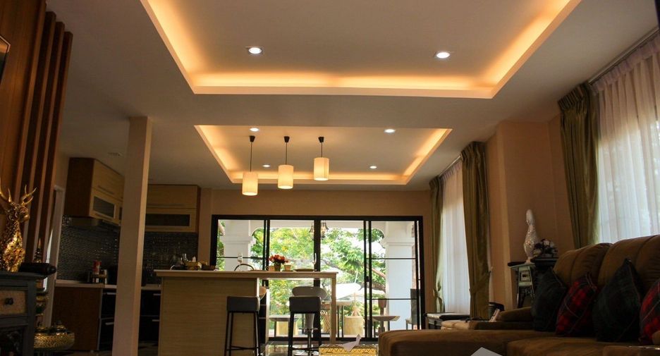 Villa en alquiler de 5 habitaciones en San Sai, Chiang Mai