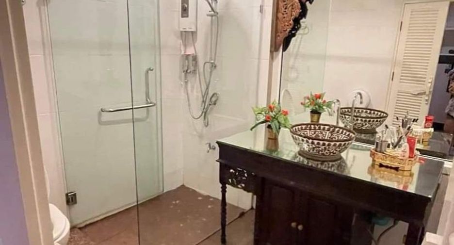 For sale 4 ベッドルーム hotel in Mueang Chiang Mai, Chiang Mai