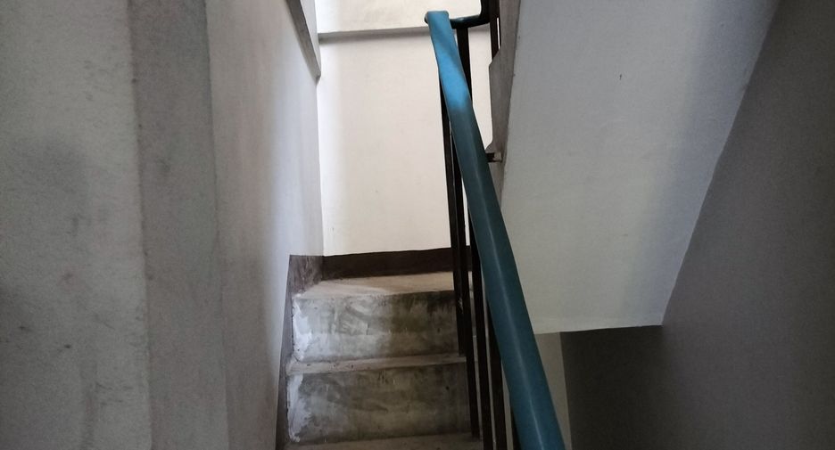 For sale 66 bedrooms apartment in Bang Sue, Bangkok