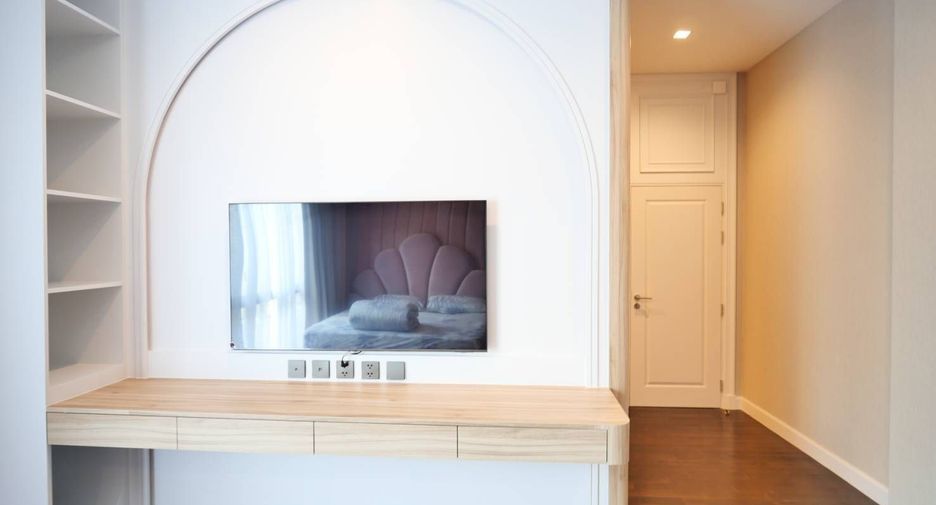 For sale and for rent 5 bedrooms house in Lat Krabang, Bangkok