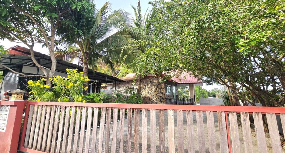 For rent 3 bedrooms house in Mueang Phuket, Phuket