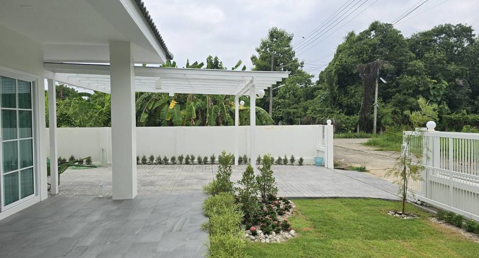 For sale and for rent 3 bedrooms house in San Sai, Chiang Mai