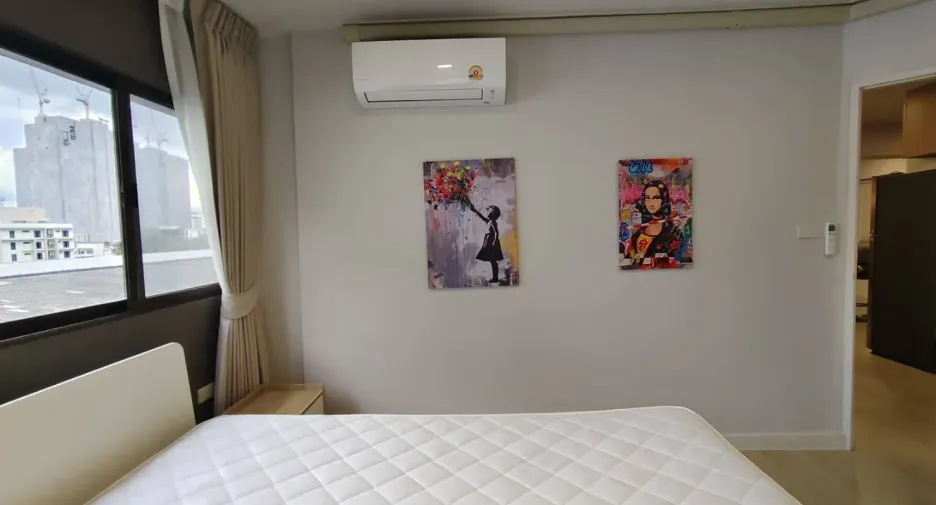 For sale and for rent 3 bedrooms condo in Watthana, Bangkok