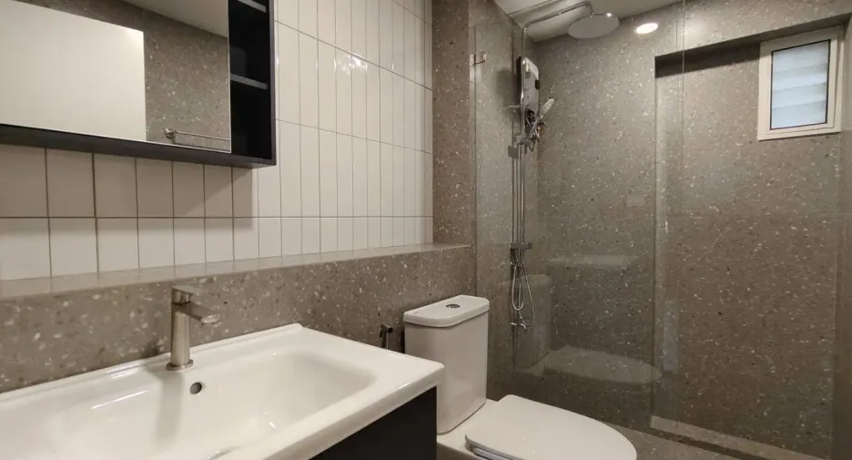 For sale and for rent 3 bedrooms condo in Watthana, Bangkok