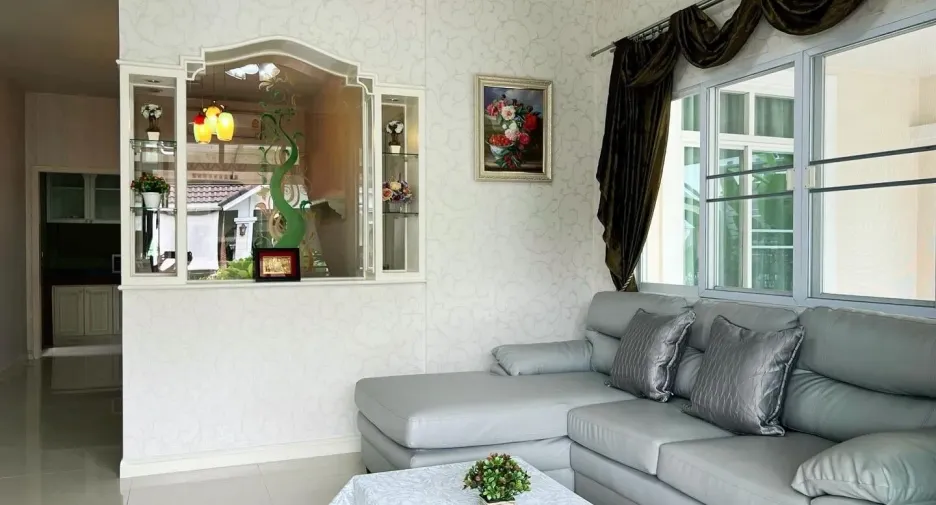 For rent 3 ベッドルーム house in San Sai, Chiang Mai