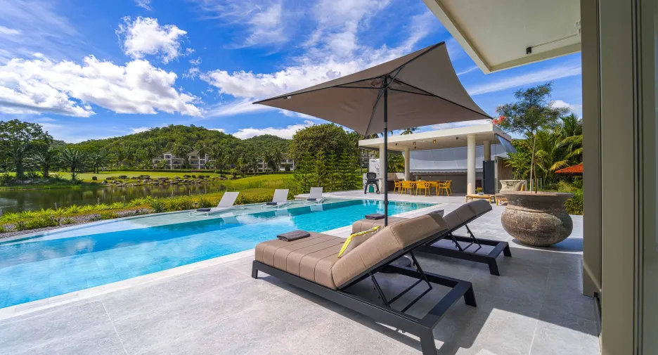 For sale 6 bedrooms villa in Cha Am, Phetchaburi
