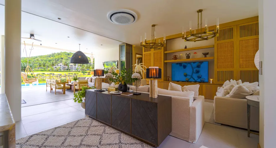 For sale 6 bedrooms villa in Cha Am, Phetchaburi