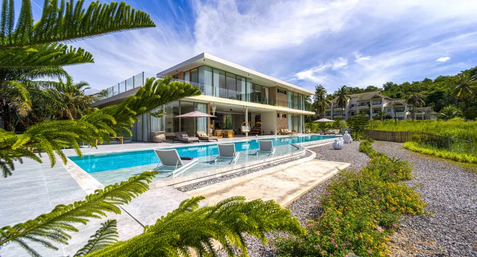 For sale 6 bedrooms villa in Cha Am, Phetchaburi