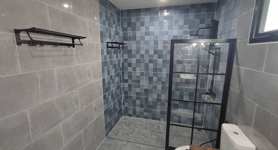 For sale 6 bedrooms house in Bang Lamung, Chonburi
