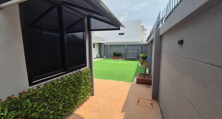 For sale 6 bedrooms house in Bang Lamung, Chonburi