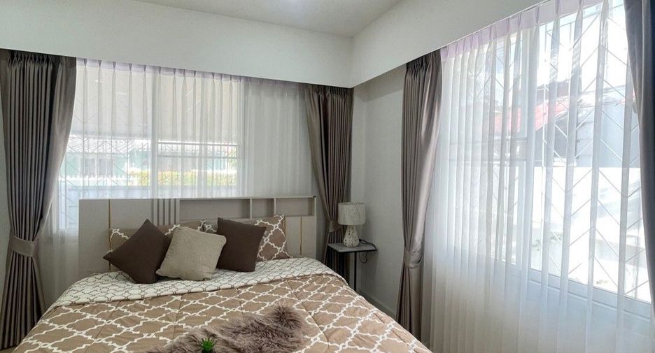 For rent 3 bedrooms house in Mueang Chiang Mai, Chiang Mai