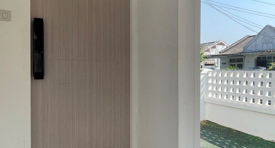 For rent 3 bedrooms house in Mueang Chiang Mai, Chiang Mai