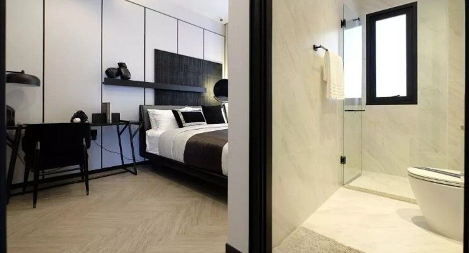 For sale 3 bedrooms condo in Khlong San, Bangkok