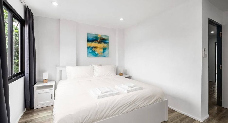 For rent 4 bedrooms townhouse in Ko Samui, Surat Thani