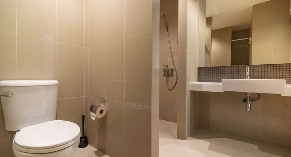 For sale 3 bedrooms condo in Bang Lamung, Chonburi