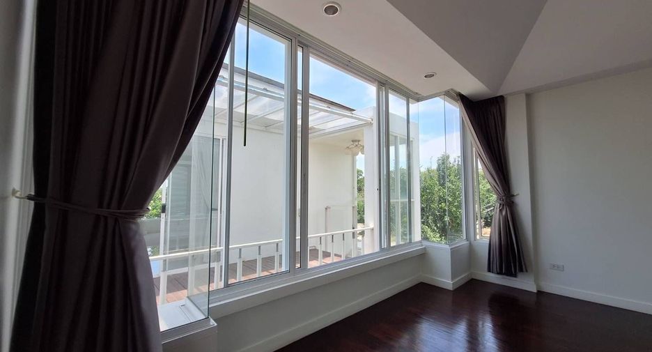 For sale 5 bedrooms house in Cha Am, Phetchaburi