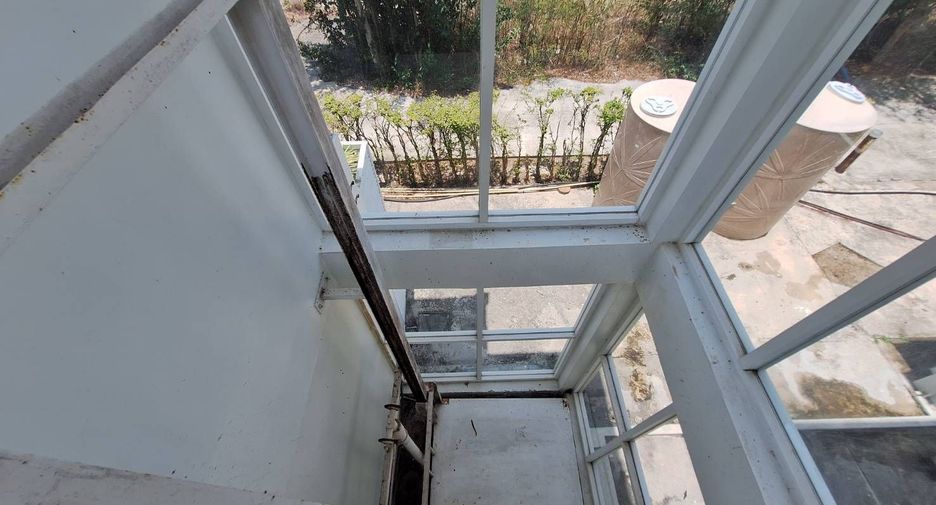 For sale 5 bedrooms house in Cha Am, Phetchaburi