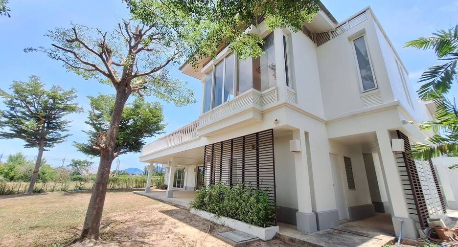 For sale 5 bedrooms house in Cha Am, Phetchaburi