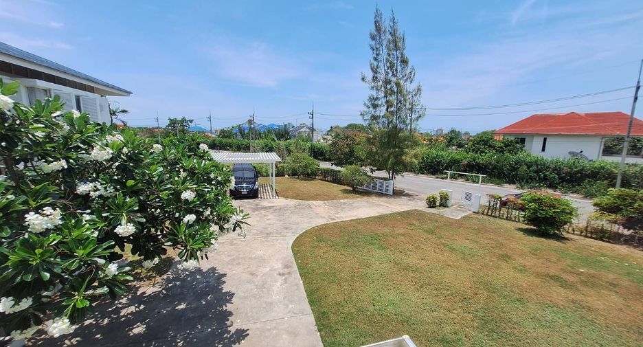 For sale 5 bedrooms house in Cha Am, Phetchaburi
