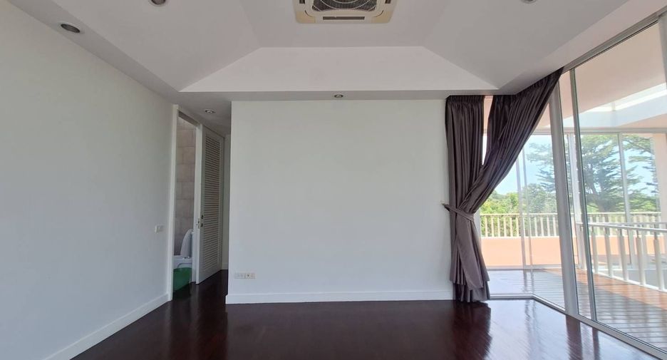For sale 5 bedrooms house in Cha Am, Phetchaburi