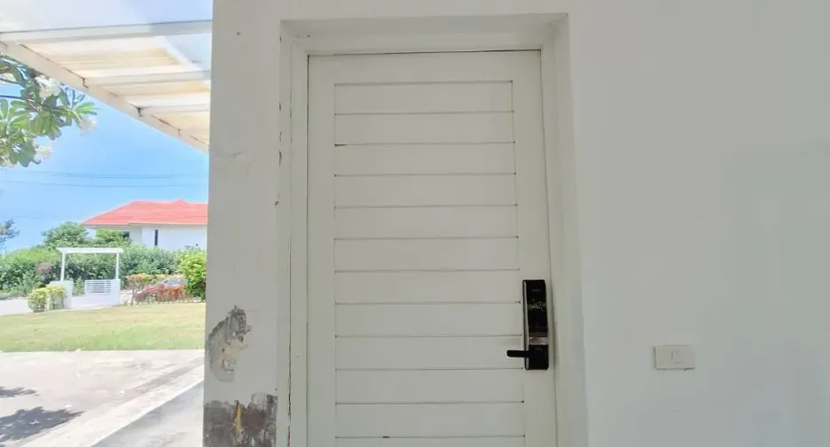 For sale 5 bedrooms house in Cha Am, Phetchaburi