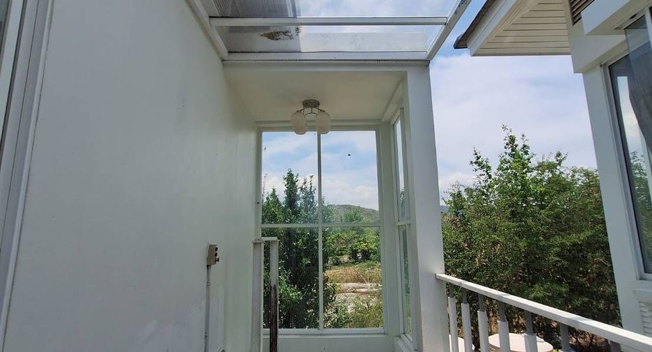 For sale 5 bedrooms house in Cha Am, Phetchaburi