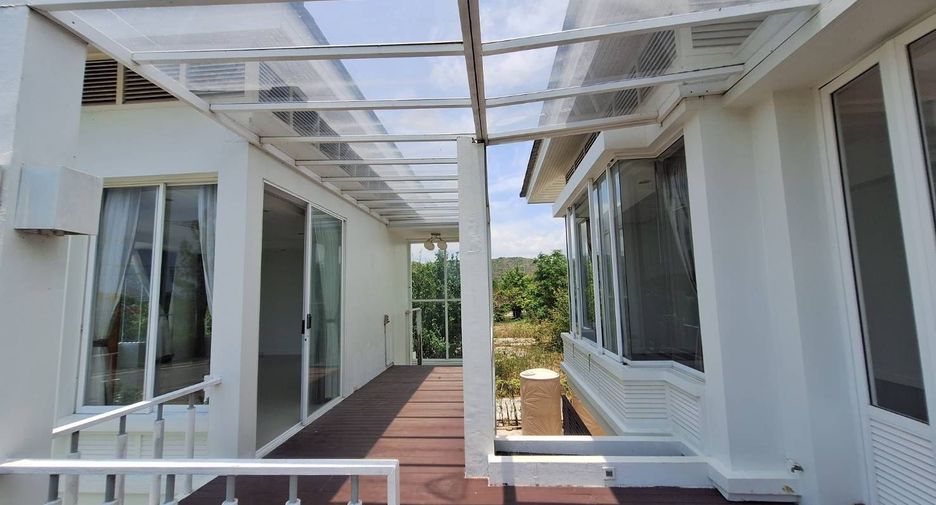 For sale 5 bedrooms house in Cha Am, Phetchaburi